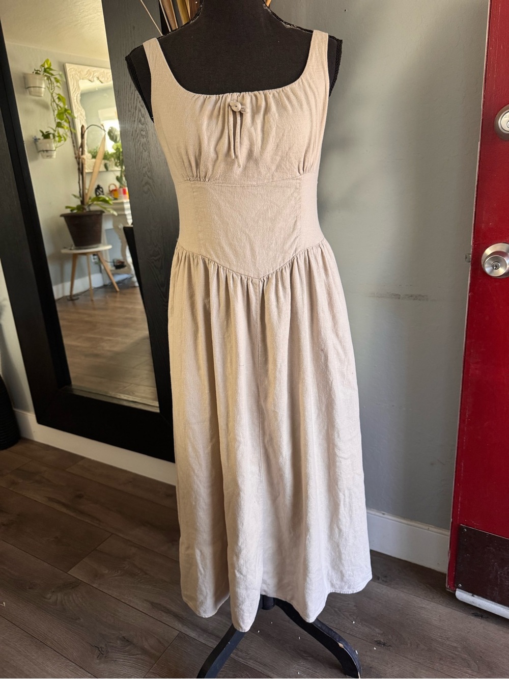 House of Harlow 1960 Neutral Midi Dress with Scoop Neck, size Medium - Picture 3 of 10